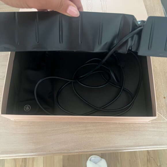 Bombay Hair's 5-in-1 Curling Wand and Hair Waver - 22mm Waver - Picture 3 of 6